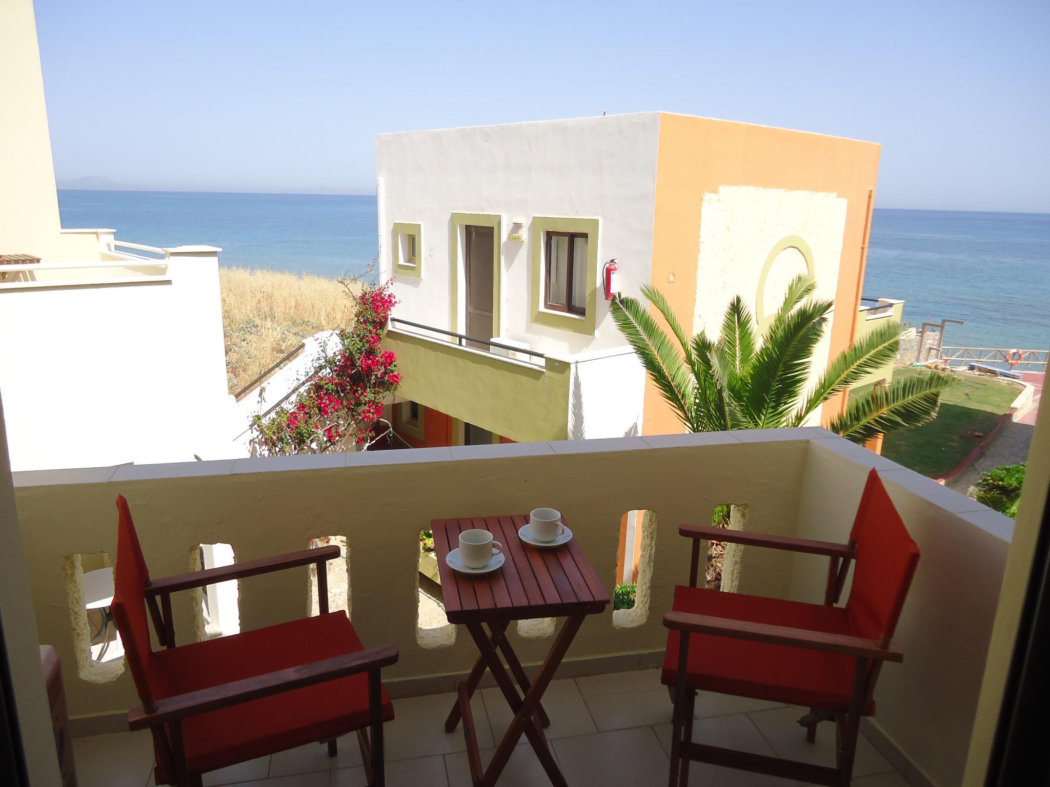 Almyra Apartments & Suites Sfakaki Ngoại thất bức ảnh