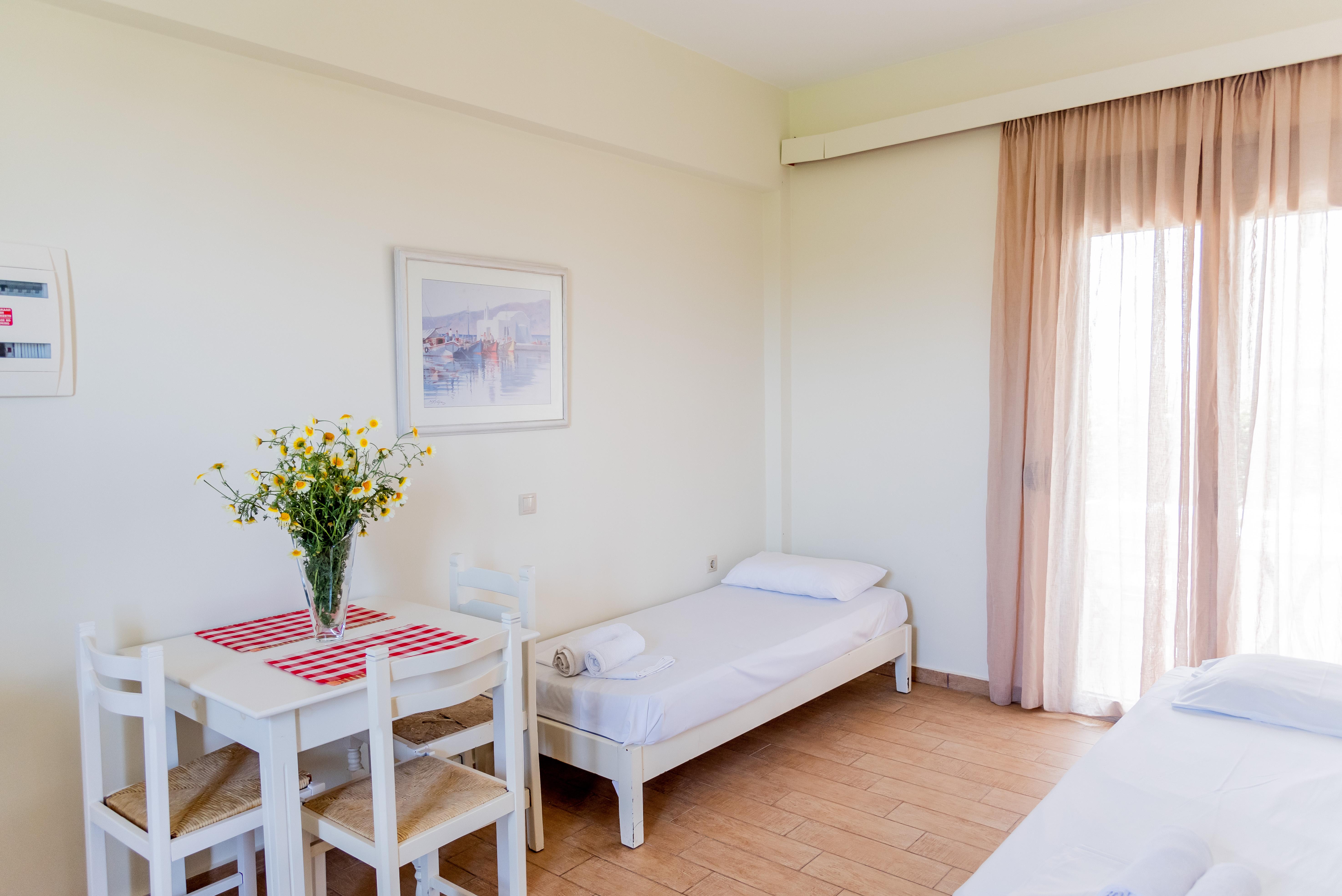 Almyra Apartments & Suites Sfakaki Ngoại thất bức ảnh