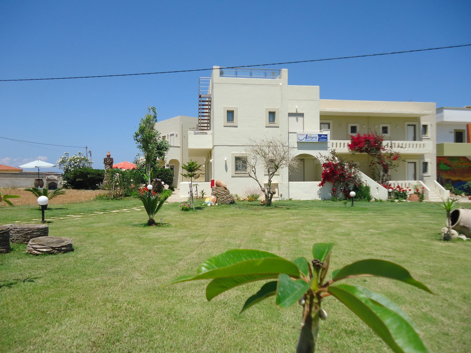 Almyra Apartments & Suites Sfakaki Ngoại thất bức ảnh