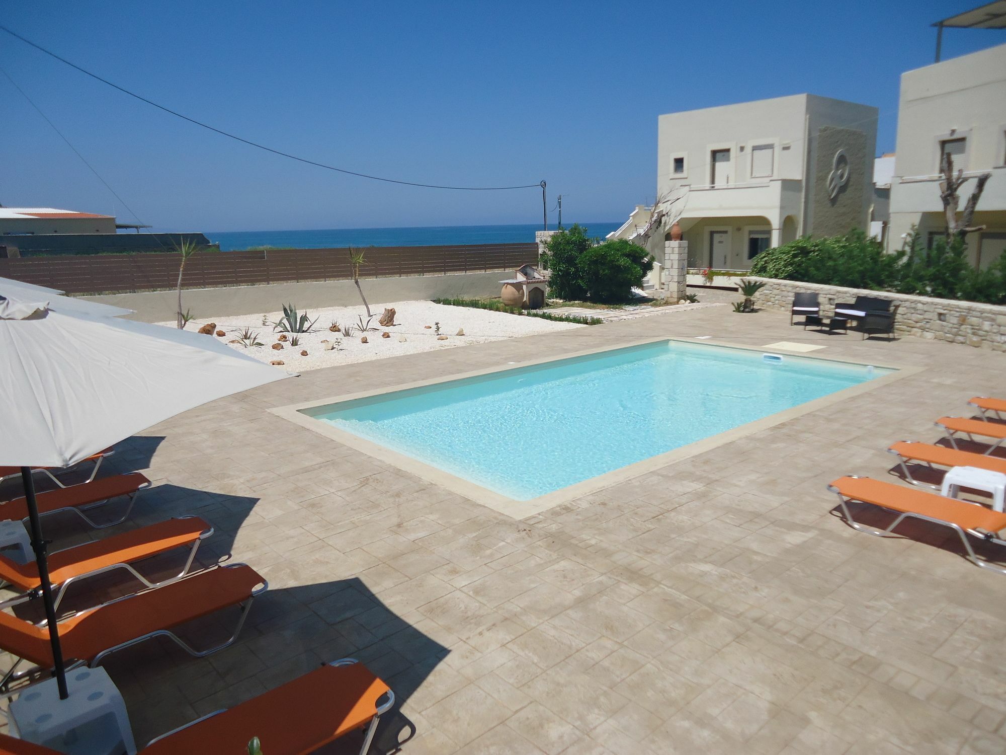 Almyra Apartments & Suites Sfakaki Ngoại thất bức ảnh